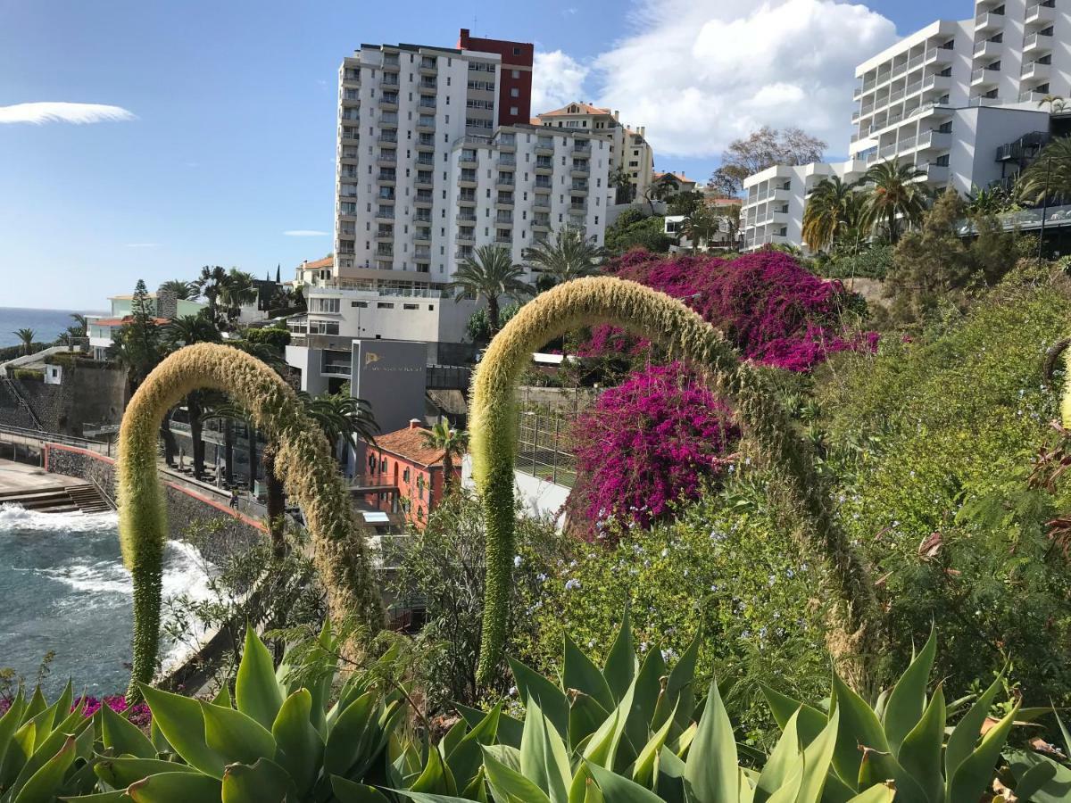 Apartamentos Do Mar Funchal Exterior photo